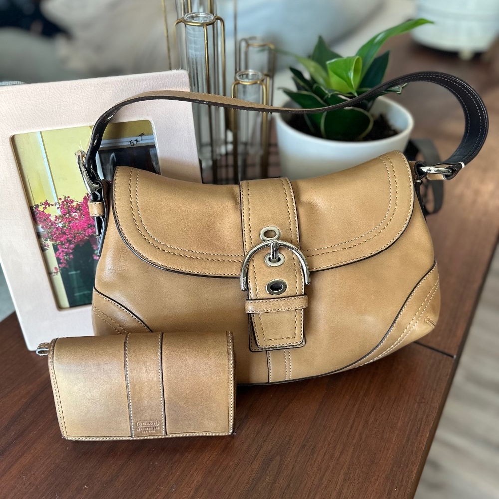 Vintage Coach Y2K Soho Flap F12301 w/ Matching Wallet